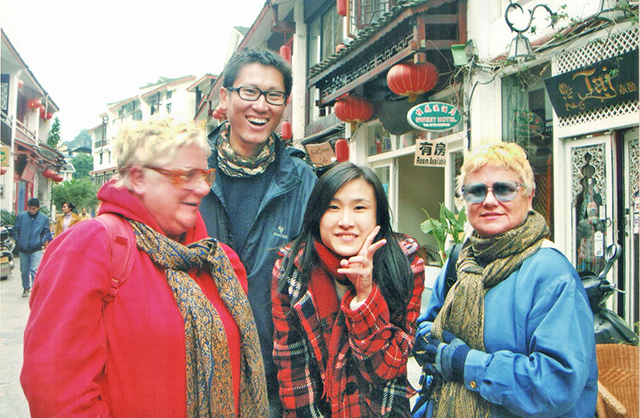 欧美加国际交流书院师生合影之一